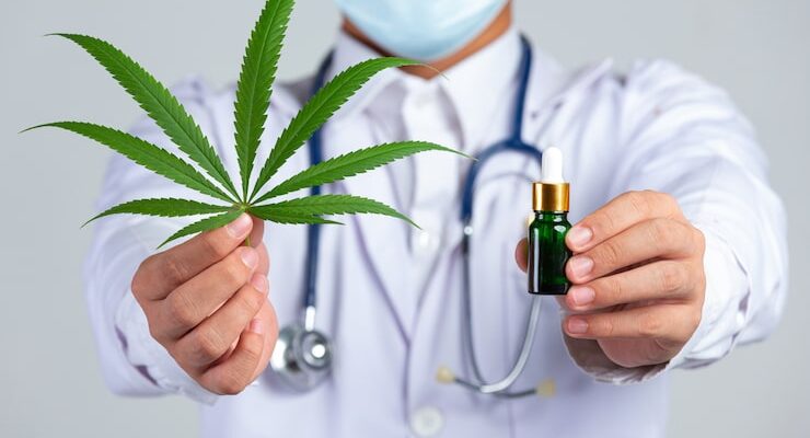 Full-Spectrum vs. Broad-Spectrum vs. Isolate: A CBD Buyer's Guide