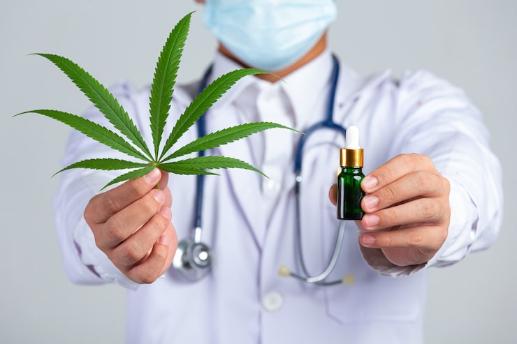 Full-Spectrum vs. Broad-Spectrum vs. Isolate: A CBD Buyer's Guide